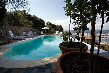 Le Ville Relais Hotel 3*