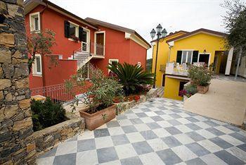 Le Ville Relais Hotel 3*