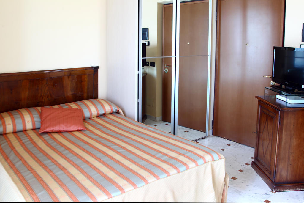 Hotel Le Ville Relais 3*